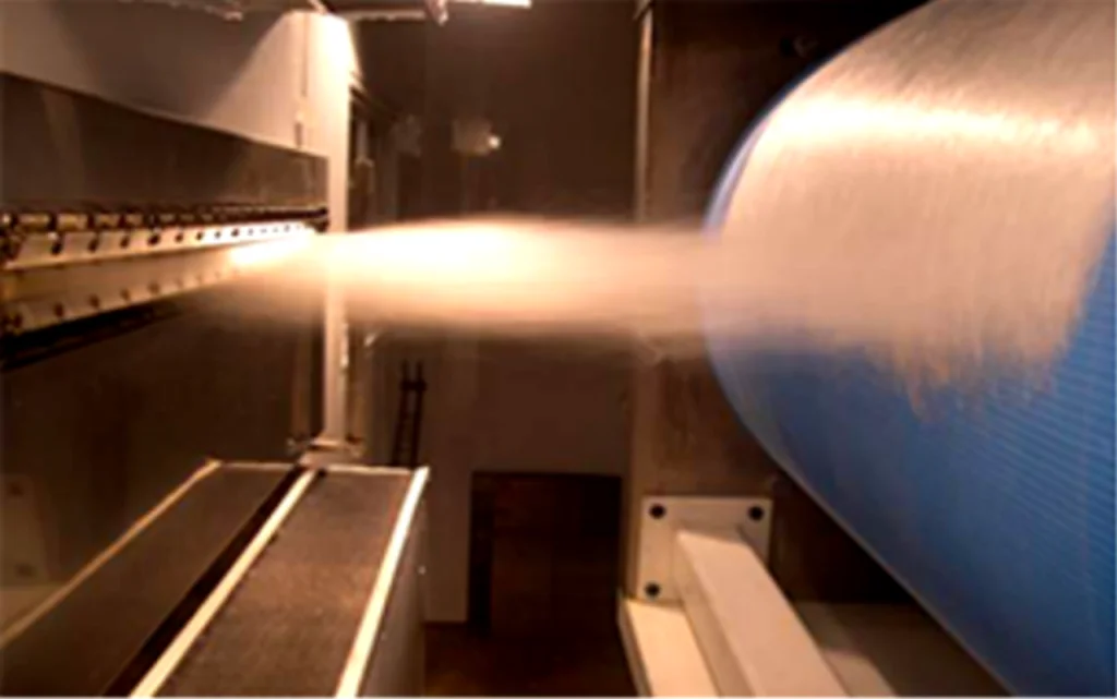 Процесс изготовления материала по технологии мельтблаун включает несколько этапов